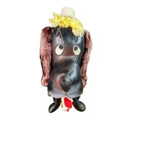 Vintage TKR Sawdust Jestia Dog Stuffed Plush, Hound Black Yellow Hair Hat Kitsch